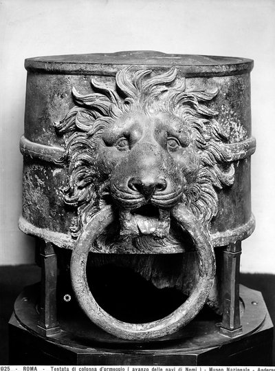 Upper part of a mooring post found during the excavation of the Roman ships in Lake Nemi by Roman