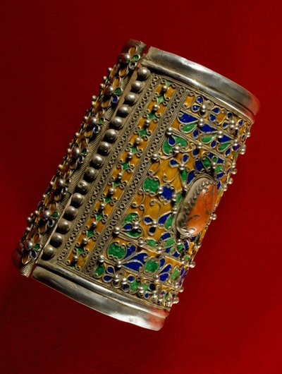 Bracelet in coral, silver and enamel, Morocco by School Moroccan