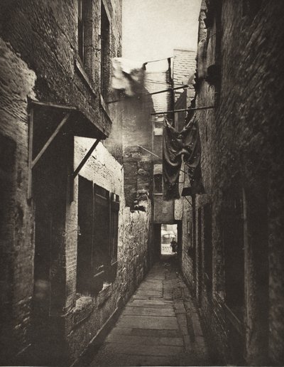 Close No. 101 High Street (#8) by Thomas Annan