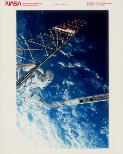 Astronaut on EVA from the Space Shuttle Atlantis by Unbekannt