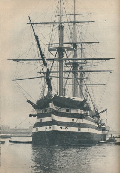 HMS Victory before she was removed to dry dock in 1922 by Unbekannt
