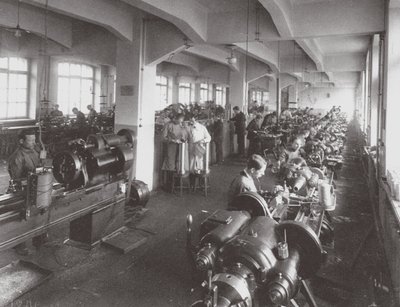 Lens Processing at the Factory of the Optical Mechanical Association in Petersburg, 1916 by Unbekannt