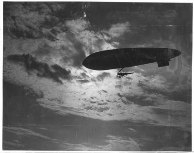 Submarine Scout class RN airship used for convoy protection duties during WWI by Unbekannt