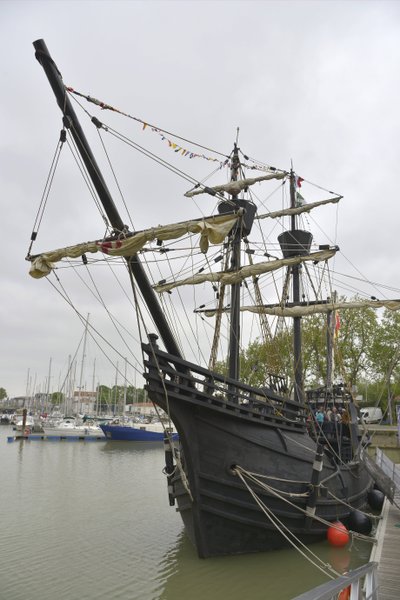 Replica of the Caraque Neo Victoria Boat of Magellan During the First Round of the World by Unbekannter Künstler