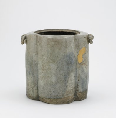 Fourlobed teaceremony water jar with two handles, Gifu prefecture
