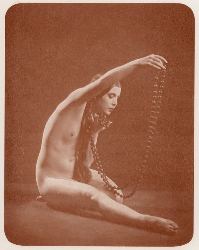 Nudist Art: Jewel by English Photographer