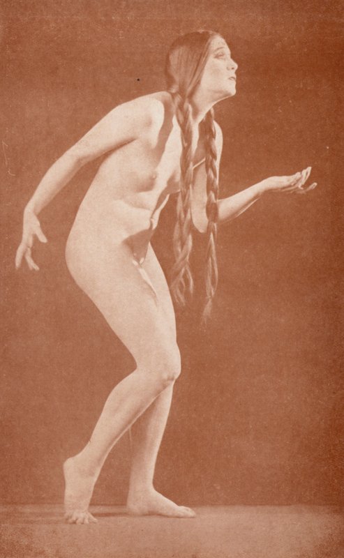 Nudist art: Pleading by English Photographer