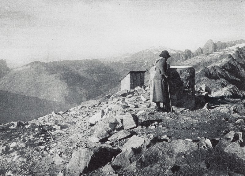 Buet, Chaine des Aiguilles Rouges seen from Brevent by French Photographer