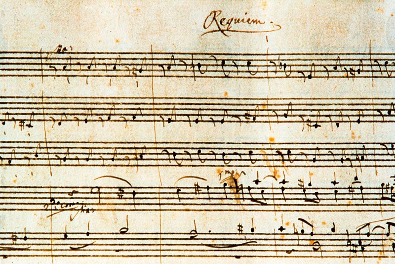 Mozart, Requiem KV 626 ファクシミリ（自筆譜）【輸入品】 Requiem (K.626) (arranged for Choir & Organ) アート・デザイン・音楽