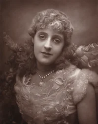 Miss Phyllis Broughton
