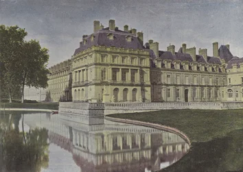 Fontainebleau, Courtyard of the Fountain