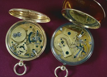 Two watches, made in Paris