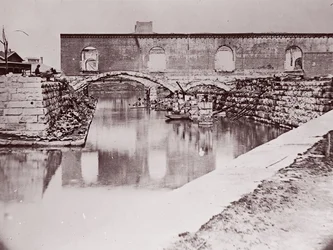 Ruins near Canal Basin, Richmond