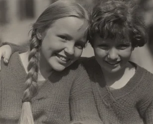 Elizabeth (Peggy) and Sue Davidson