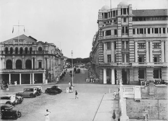 The Grand Oriental Hotel and P. & O. Building, Ceylon