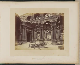 Burned Hôtel de Ville. Entrance to the Salons.