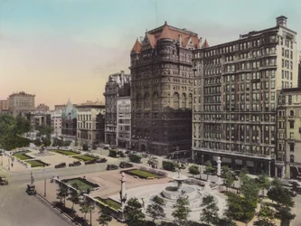 New York: The Plaza and the Pulitzer Memorial Fountain