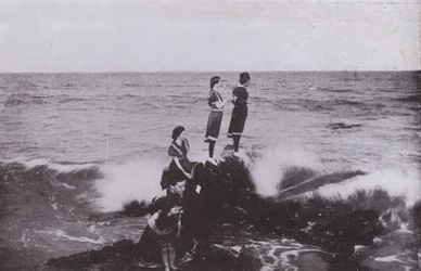 Old Orchard Beach, Maine: Surf at Googins Rocks