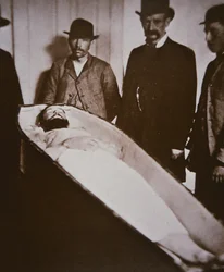 Jesse James in his coffin after being shot dead in 1882