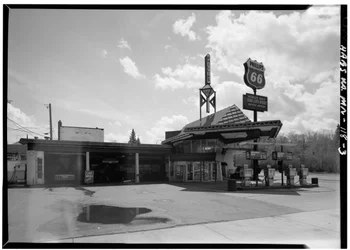 Lindholm Oil Company Service Station, Cloquet, Minnesota