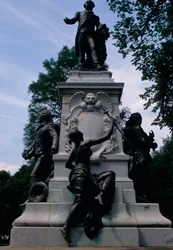 Memorial statue to General Gilbert de Lafayette, 1891