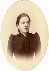 Alexandra Treugut, c1888-c1892
