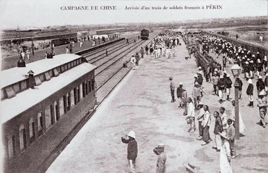 Arrival of a French soldier train in Pekin during the Chinese Campaign