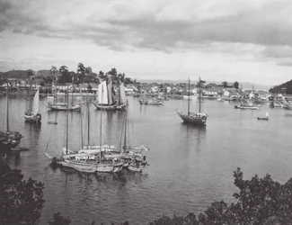 Japan: Tomo, Harbour on the Inland Sea