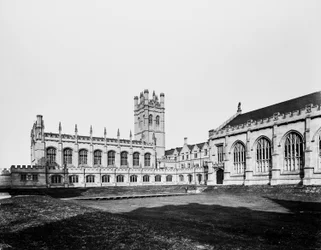 Hutchinson Hall, Mitchell Tower, Reynolds Club, and Leon Mandel Assembly Hall at the University of Chicago, Chicago, Illinois, USA, c.1901