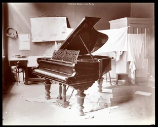 A piano by Hazelton Brothers Piano Co. on University Place, New York, 1898