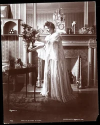 Virginia Harned (Mrs. E.H. Sothern, 1st), 1902