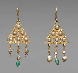 Earring