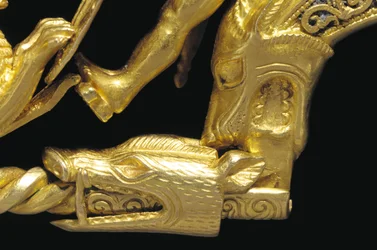 Highly important La Tene warrior fibula (detail)