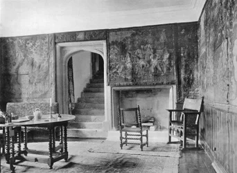 Punch-Room