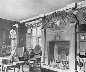 Sydenham House: Interior of the Hall