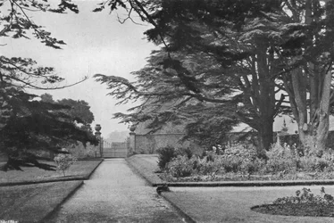 The Deer Park Gate