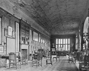 The Long Gallery