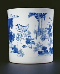 Blue and white brushpot painted with a lady and boys playing on hobbyhorses, Chongzheng, 1630-44