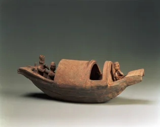 Boat and crew, tomb artefact, Eastern Han Dynasty, 25-220 AD