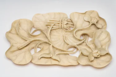 Lotus flower brush rest
