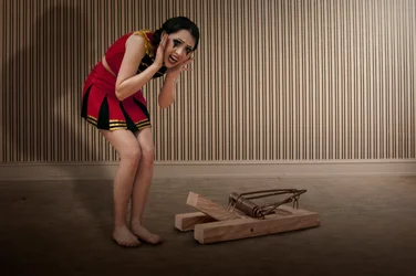 Scared Cheerleader Trap