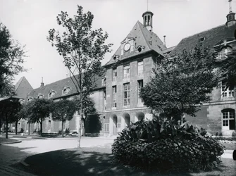 St. Louis Hospital, Paris, 1607-12