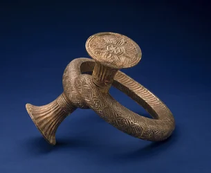 Headdress, late 19th or early 20th century