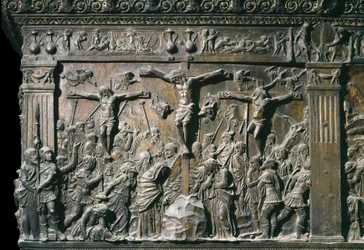 Representation of the good thief (Dismas) and the bad thief (Gesmas), crucified with Jesus Christ. Low relief of left pulpit, c. 1460