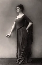 Miriam Clements, British Actor and Performer