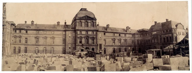 The Louvre Museum: The Napoleon Courtyard from the Carousel