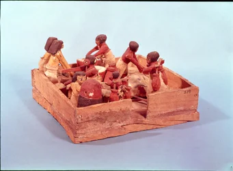 Kitchen scene with eight figures, Beni Hasan