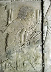 Egyptian antiquity: connects from the tomb of Kha em Het, inspector of attics and scribe to the court of Amenophis III representing men offering beet heads as an offering. 18th dynasty. Luxor, West Bank, Egypt