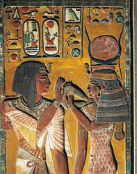 Goddess Hathor offers her necklace to the Pharaoh