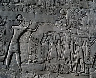 Ramesses II making sacrifices in front of sacred boat, relief, interior walls of Great Hypostyle Hall, Karnak temple complex